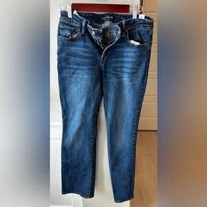 Lucky Brand ladies jeans. Size 30. Lolita Boot cut.